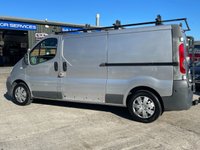 USED 2010 60 RENAULT TRAFIC 2.0 LL29 DCI S/R 115 BHP ROOF RACK, SECURITY LOCKS, LADDER