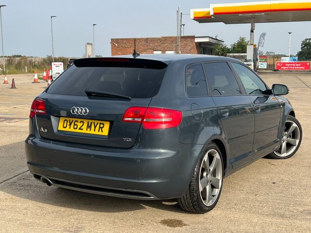 2012 AUDI A3 - Photo 2