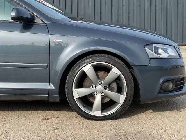 2012 AUDI A3 - Photo 9