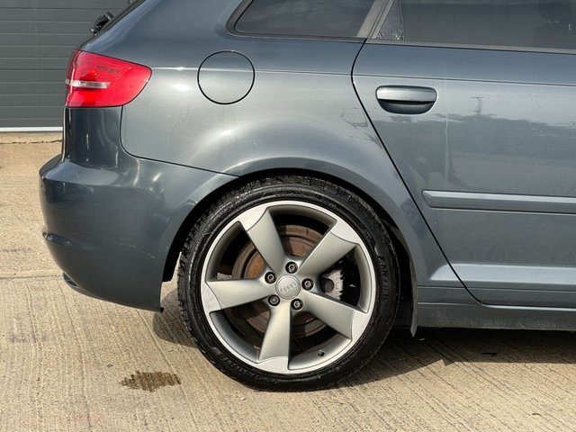 2012 AUDI A3 - Photo 10