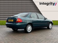 USED 2000 W FORD MONDEO 2.0 GHIA X 16V 5d 130 BHP 2 OWNERS (LAST SINCE 2001) - AIR CONDITIONING - ALLOY WHEELS - CENTRAL LOCKING - HEATED SEATS - SUNROOF - ELECTRIC LEATHER SEATS