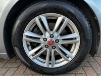 USED 2013 63 JAGUAR XF 2.2 D LUXURY 4d 200 BHP LOW MILES/HEATED FRONT SCREEN