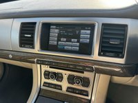 USED 2014 14 JAGUAR XF 2.2 D PREMIUM LUXURY 4d 200 BHP 