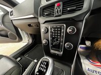 USED 2017 17 VOLVO V40 2.0 T2 R-DESIGN NAV PLUS 5d 120 BHP WITH THE ADDITION OF PARKING SENSORS. THIS HAS A GREAT SERVICE RECORD JUST BEEN SERVICED