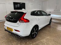 USED 2017 17 VOLVO V40 2.0 T2 R-DESIGN NAV PLUS 5d 120 BHP WITH THE ADDITION OF PARKING SENSORS. THIS HAS A GREAT SERVICE RECORD JUST BEEN SERVICED