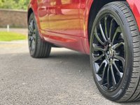 USED 2015 15 LAND ROVER RANGE ROVER SPORT 3.0 SDV6 [306] Autobiography Dynamic 5dr Automatic Euro 6 (Panoramic Glass Sunroof, Black Stealth Pack, Active Cruise, Meridian Surround Sound) NATIONWIDE DELIVERY - RESERVE ONLINE TODAY