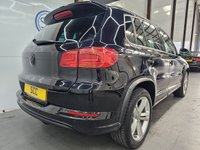 USED 2013 13 VOLKSWAGEN TIGUAN 2.0 R LINE TDI BLUEMOTION TECH 4MOTION DSG 5d 139 BHP Bluetooth,Parking Sensors,DAB