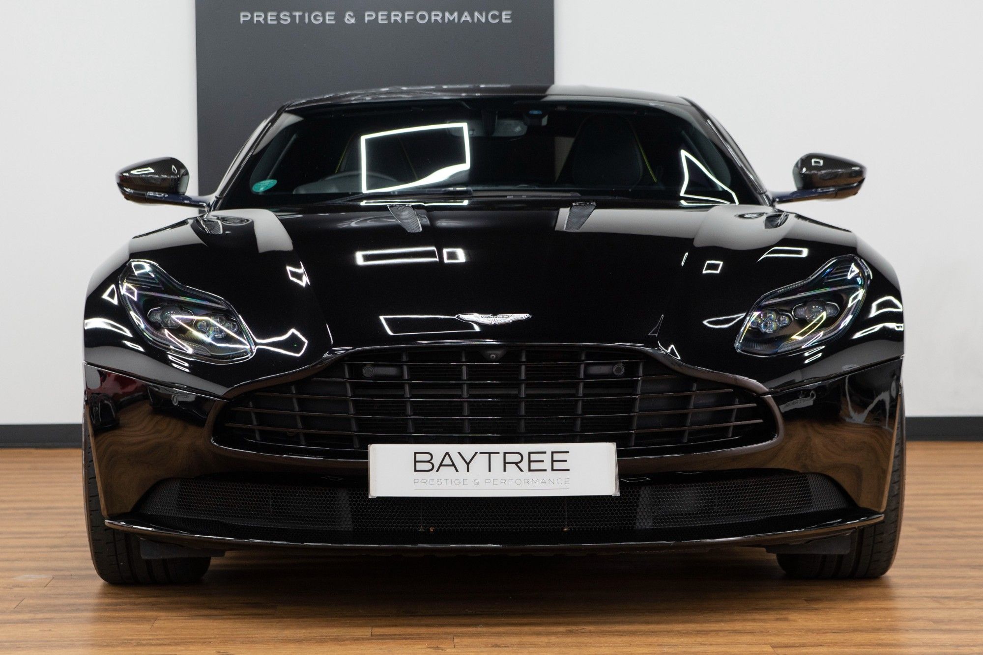 USED 2018 68 ASTON MARTIN DB11 5.2 AMR V12 2d 631 BHP 