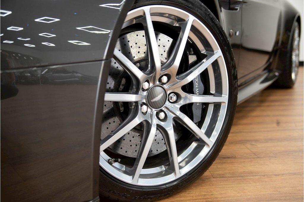 USED 2013 13 ASTON MARTIN VANTAGE 5.9 V12 3d 510 BHP LOW MILES | FULL HISTORY