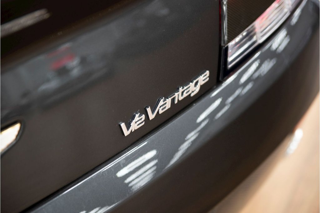 USED 2013 13 ASTON MARTIN VANTAGE 5.9 V12 3d 510 BHP LOW MILES | FULL HISTORY