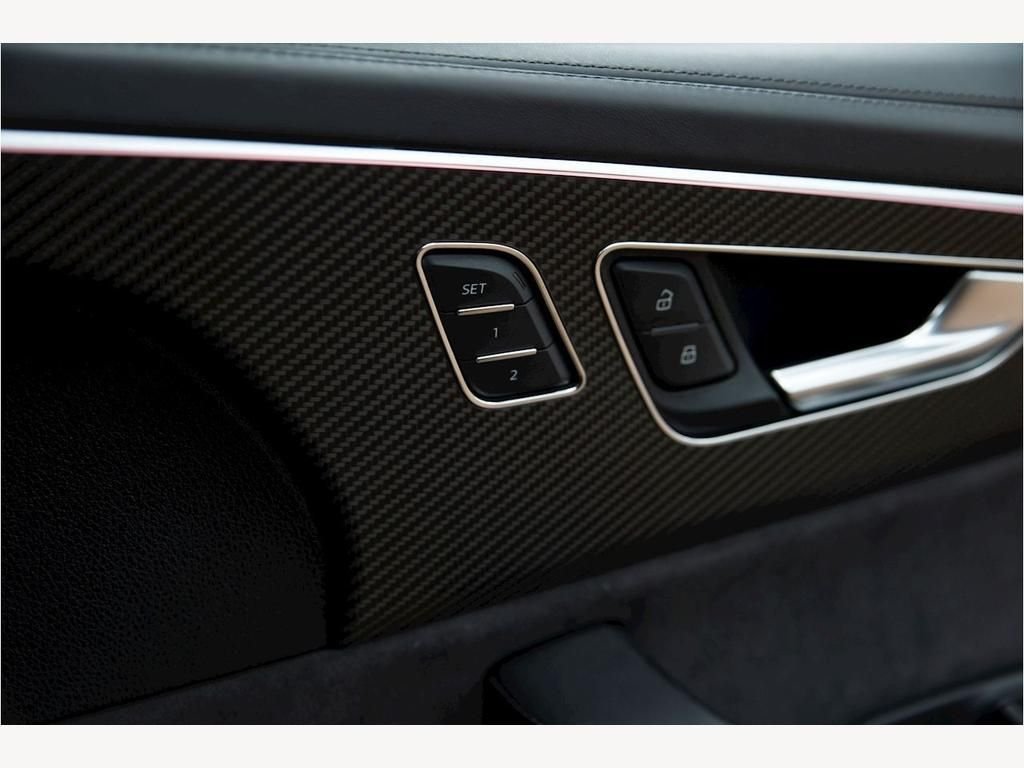 USED 2021 21 AUDI Q8 4.0 RS TFSI QUATTRO VORSPRUNG MHEV 5d 592 BHP PAN ROOF|SPORTS EXHAUST