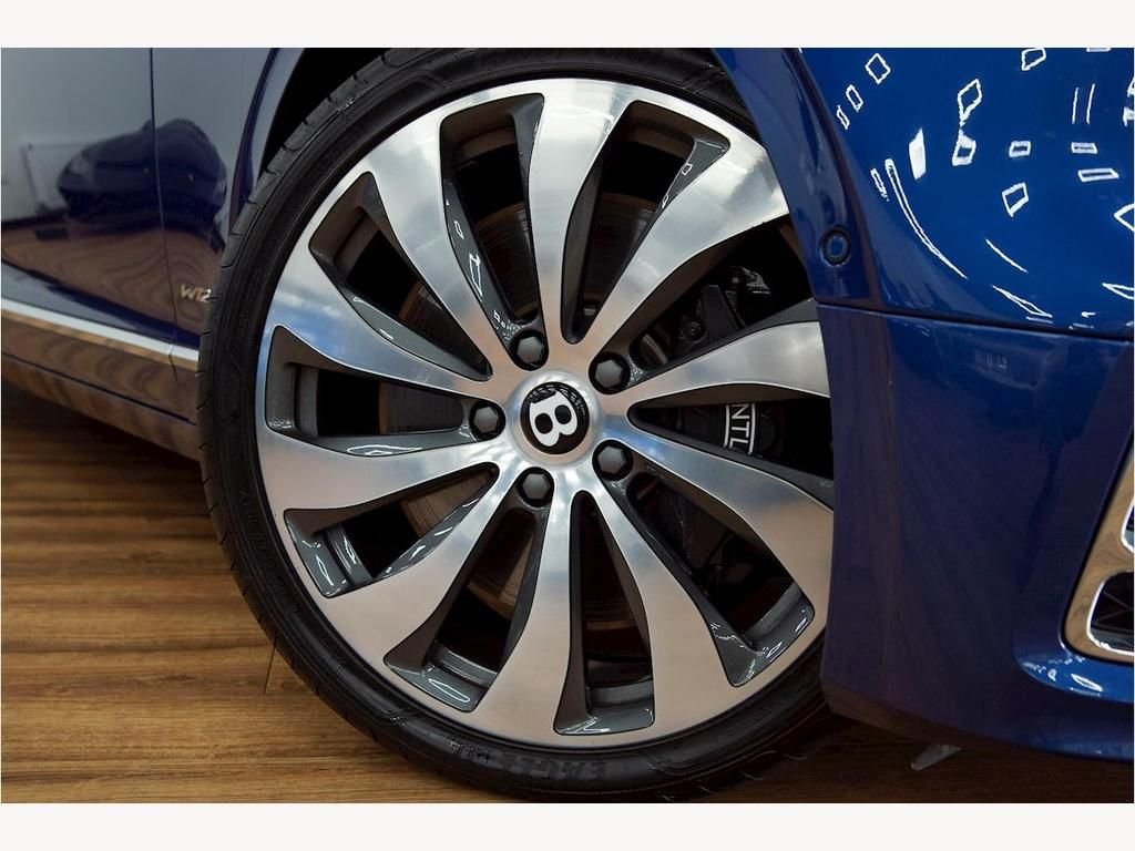USED 2020 69 BENTLEY FLYING SPUR 6.0 W12 Saloon FIRST EDITION | NAIM AUDIO