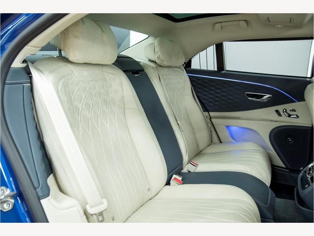 USED 2020 69 BENTLEY FLYING SPUR 6.0 W12 Saloon FIRST EDITION | NAIM AUDIO