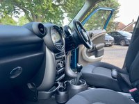 USED 2011 11 MINI COUNTRYMAN 1.6 COOPER 5d 122 BHP ULEZ Compliant With Over &pound;2K's Of Optional Equitment And Full Service History !
