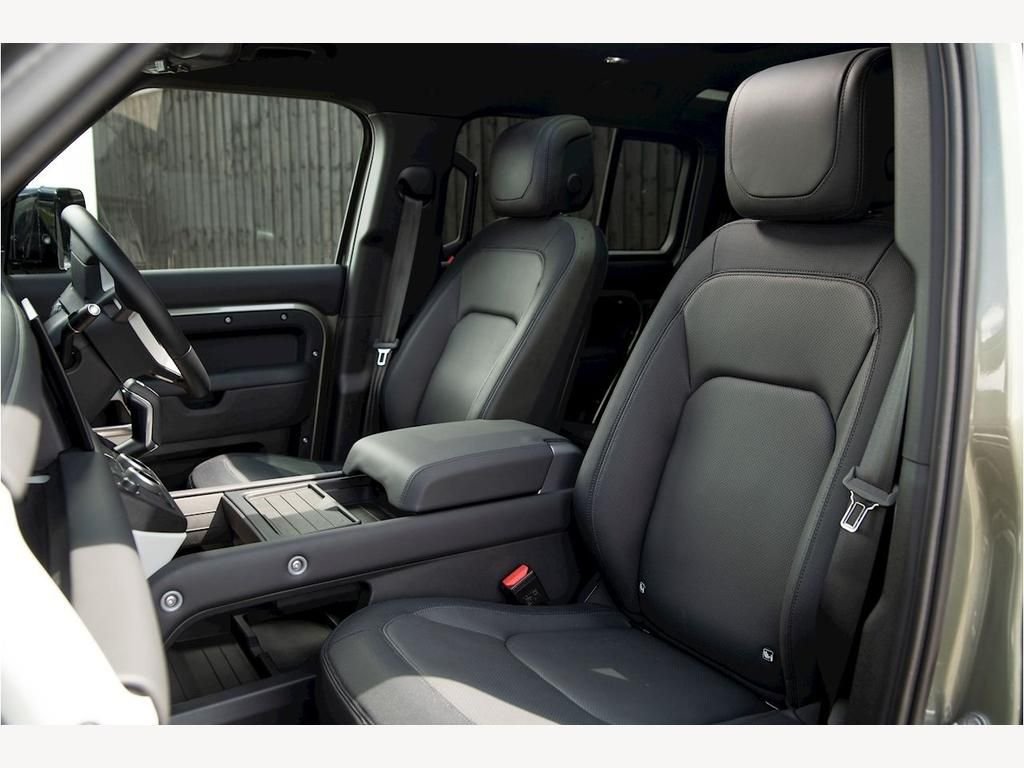 USED 2023 23 LAND ROVER DEFENDER 110 D300 MHEV X-Dynamic HSE Auto 4WD Euro 6 (s/s) 5dr ESTATE