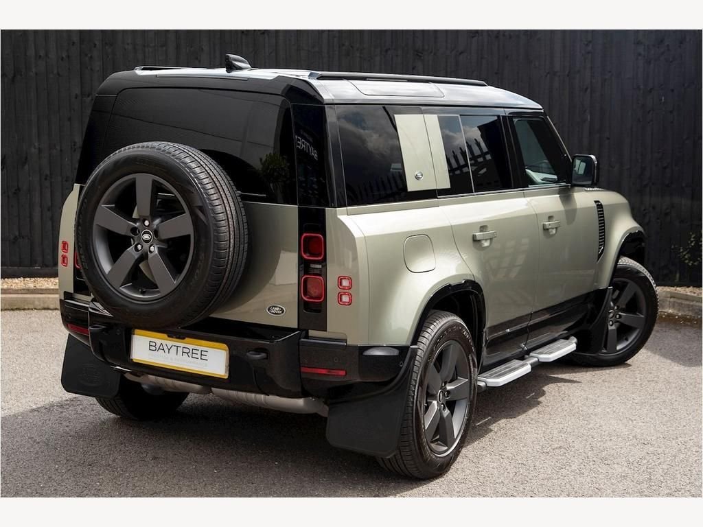 USED 2023 23 LAND ROVER DEFENDER 110 D300 MHEV X-Dynamic HSE Auto 4WD Euro 6 (s/s) 5dr ESTATE
