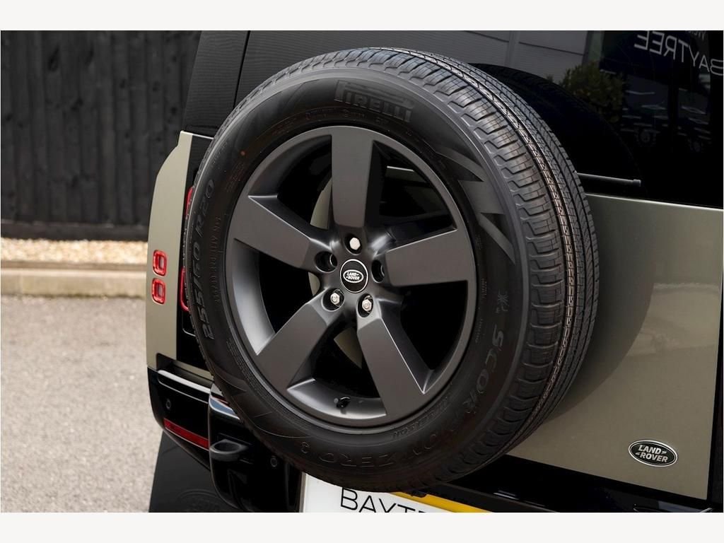 USED 2023 23 LAND ROVER DEFENDER 110 D300 MHEV X-Dynamic HSE Auto 4WD Euro 6 (s/s) 5dr ESTATE