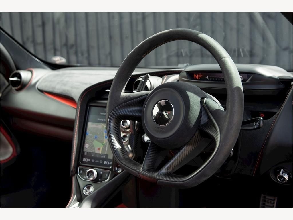 USED 2018 18 MCLAREN 720S 4.0 V8 SSG 2d 711 BHP FULL MCL HISTORY | HUGE SPEC