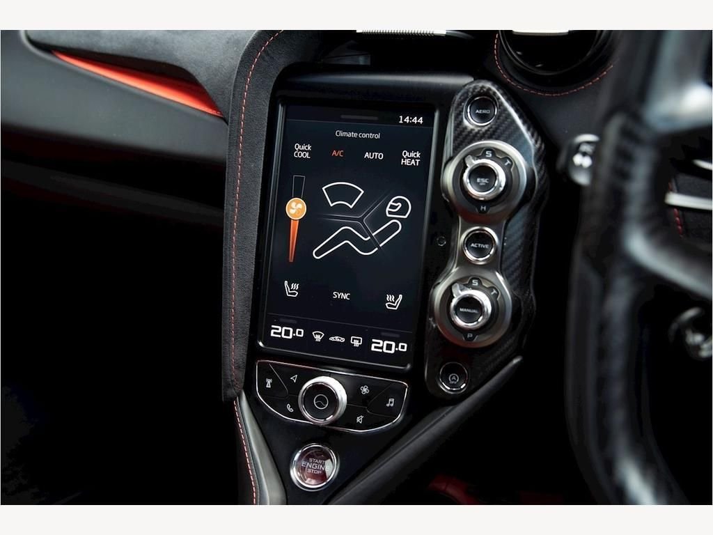 USED 2018 18 MCLAREN 720S 4.0 V8 SSG 2d 711 BHP FULL MCL HISTORY | HUGE SPEC