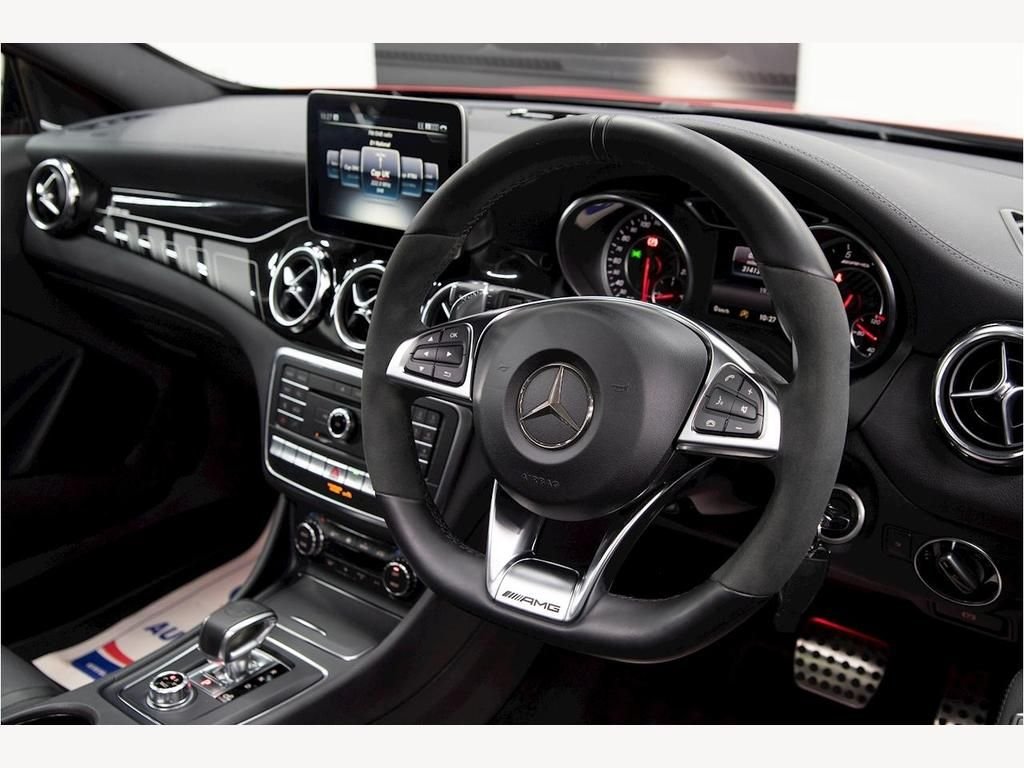 USED 2017 67 MERCEDES-BENZ GLA-CLASS 2.0 AMG GLA 45 4MATIC PREMIUM 5d 375 BHP AERO PACK | AMG EXHAUST