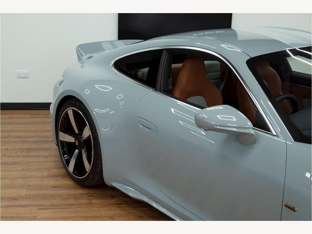 USED 2023 23 PORSCHE 911 3.7 SPORT CLASSIC 2d 543 BHP ONE OF 1,250 WORLDWIDE