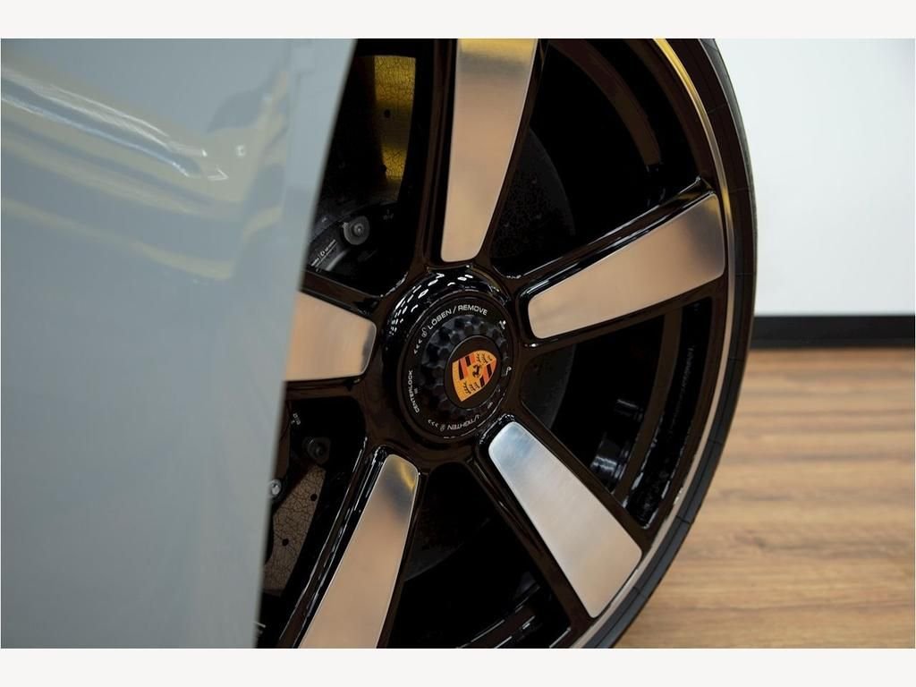 USED 2023 23 PORSCHE 911 3.7 SPORT CLASSIC 2d 543 BHP ONE OF 1,250 WORLDWIDE