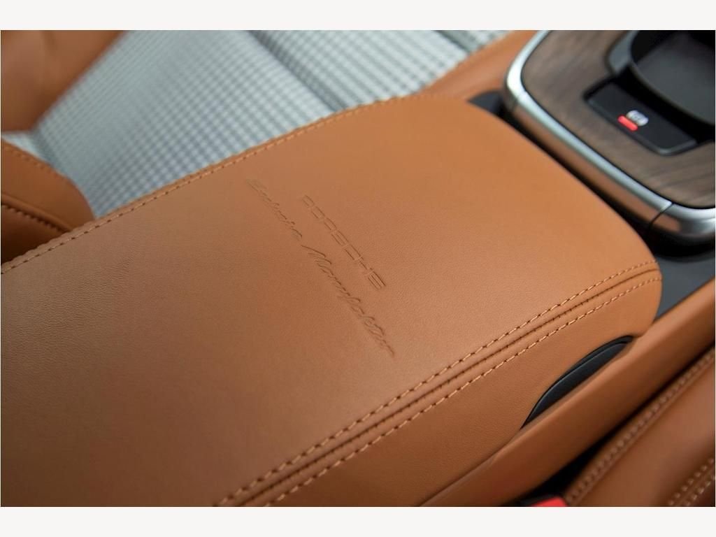 USED 2023 23 PORSCHE 911 3.7 SPORT CLASSIC 2d 543 BHP ONE OF 1,250 WORLDWIDE