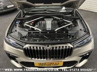 USED 2019 19 BMW X7 3.0 M50D 5d 395 BHP UK DELIVERY FLAT FEE &pound;175 (SUBJECT TO DEAL) *OVER 100 IMAGES ON OUR WEBSITE*BESPOKE FINANCE ARRANGED*PART EXCHANGE WELCOME*ALL VEHICLES HPI CLEAR