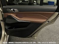 USED 2019 19 BMW X7 3.0 M50D 5d 395 BHP UK DELIVERY FLAT FEE &pound;175 (SUBJECT TO DEAL) *OVER 100 IMAGES ON OUR WEBSITE*BESPOKE FINANCE ARRANGED*PART EXCHANGE WELCOME*ALL VEHICLES HPI CLEAR