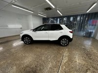 USED 2020 20 KIA STONIC 1.0 4 ISG 5d 118 BHP STUNNING CONDITION, LOW MILES AND FABULOUR COLOUR COMBINATION
