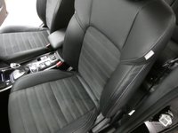 USED 2019 69 MITSUBISHI OUTLANDER 2.4 PHEV JURO 5d 207 BHP APP SAT NAV REAR VIEW CAMERA PART LEATHER HEATED SEATS MITSUBISHI WARRANTY TILL SEPT 2024