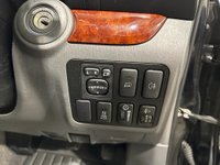USED 2006 56 TOYOTA LAND CRUISER 3.0 INVINCIBLE D-4D 8STR 5d 171 BHP 1 Owner , Low Mileage 68893 Miles, Service record, Full Yukon Leather 8 Seater