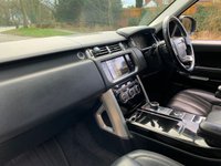 USED 2014 14 LAND ROVER RANGE ROVER 3.0 TDV6 VOGUE SE 5d 258 BHP BIG SPEC - 2014 RANGE ROVER VOGUE SE - FULL HEATED PREMIUM BLACK LEATHER - 2 FORMER KEEPERS - FULL J/L/R SERVICE HISTORY - SATELLITE NAVIGATION - COOLER BOX CENTRE CONSOLE -  8SPD AUTO DIESEL -
