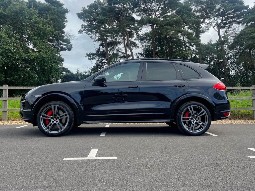 USED 2014 06 PORSCHE CAYENNE 4.8 V8 TURBO 500 BHP // TIPTRONIC S // 5d // px swap 