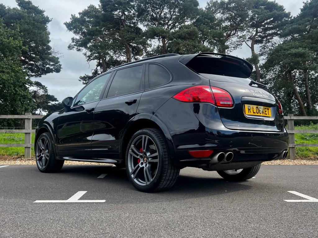 USED 2014 06 PORSCHE CAYENNE 4.8 V8 TURBO 500 BHP // TIPTRONIC S // 5d // px swap 