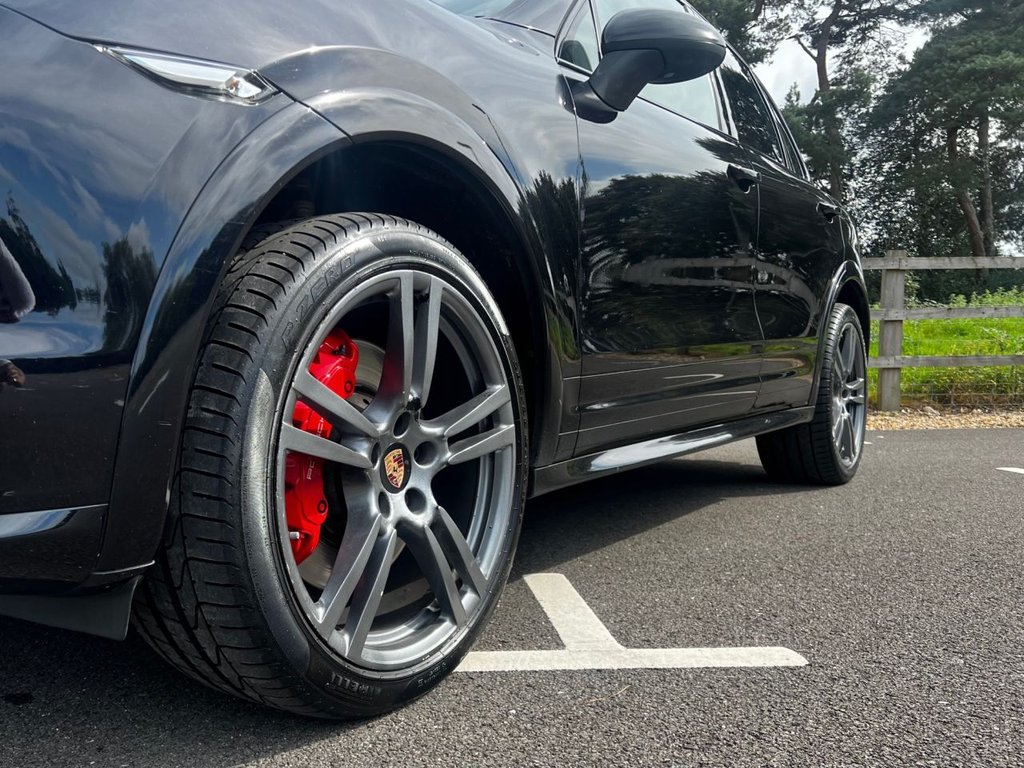 USED 2014 06 PORSCHE CAYENNE 4.8 V8 TURBO 500 BHP // TIPTRONIC S // 5d // px swap 