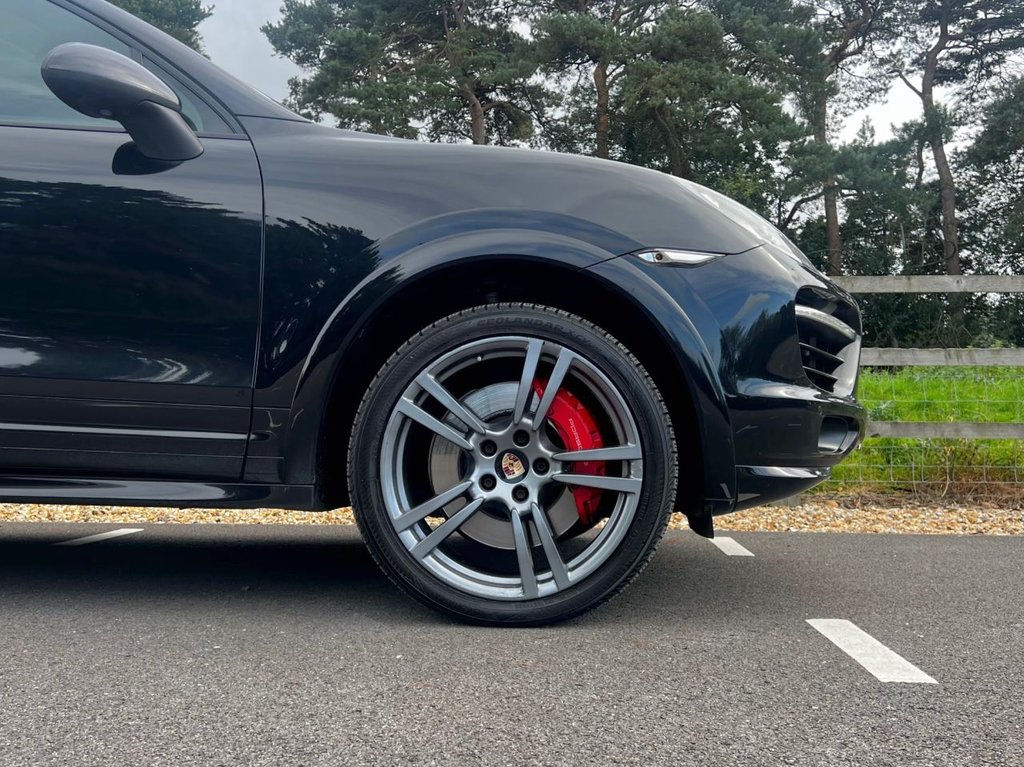 USED 2014 06 PORSCHE CAYENNE 4.8 V8 TURBO 500 BHP // TIPTRONIC S // 5d // px swap 