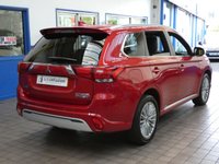 USED 2019 69 MITSUBISHI OUTLANDER 2.4 PHEV 4H 5d 207 BHP 4WD APP SAT NAV LEATHER CAMERA 1 OWNER EXCELLENT SERVICE HISTORY MITSUBISHI WARRANTY TILL DEC 2024 LONDON PCO COMPLIANT