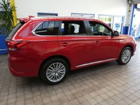 USED 2019 69 MITSUBISHI OUTLANDER 2.4 PHEV 4H 5d 207 BHP 4WD APP SAT NAV LEATHER CAMERA 1 OWNER EXCELLENT SERVICE HISTORY MITSUBISHI WARRANTY TILL DEC 2024 LONDON PCO COMPLIANT
