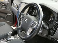 USED 2019 69 MITSUBISHI OUTLANDER 2.4 PHEV 4H 5d 207 BHP 4WD APP SAT NAV LEATHER CAMERA 1 OWNER EXCELLENT SERVICE HISTORY MITSUBISHI WARRANTY TILL DEC 2024 LONDON PCO COMPLIANT