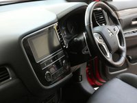 USED 2019 69 MITSUBISHI OUTLANDER 2.4 PHEV 4H 5d 207 BHP 4WD APP SAT NAV LEATHER CAMERA 1 OWNER EXCELLENT SERVICE HISTORY MITSUBISHI WARRANTY TILL DEC 2024 LONDON PCO COMPLIANT