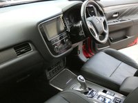 USED 2019 69 MITSUBISHI OUTLANDER 2.4 PHEV 4H 5d 207 BHP 4WD APP SAT NAV LEATHER CAMERA 1 OWNER EXCELLENT SERVICE HISTORY MITSUBISHI WARRANTY TILL DEC 2024 LONDON PCO COMPLIANT