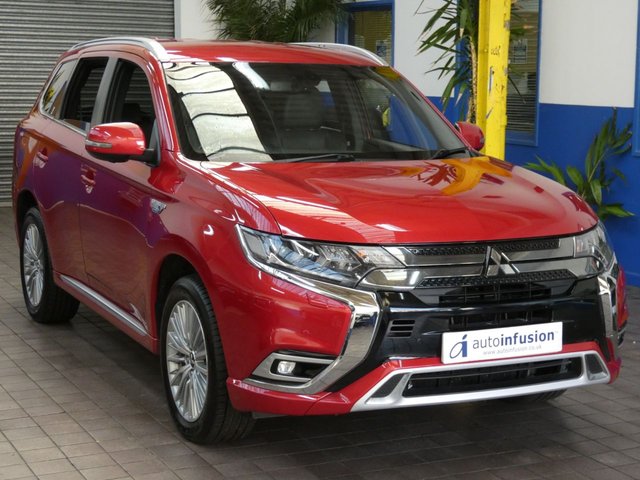 2019 69 Mitsubishi Outlander 2.4 PHEV 4H 5d 207 BHP