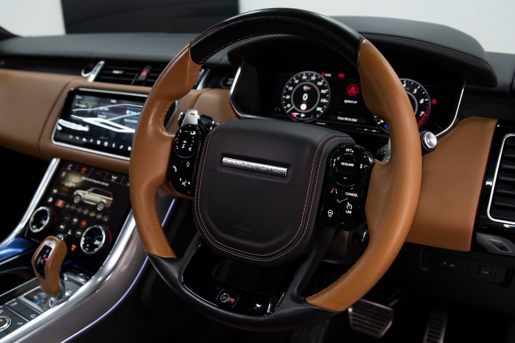 USED 2019 19 LAND ROVER RANGE ROVER SPORT 5.0 SVR 5d AUTO 567 BHP ESTATE