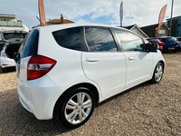 USED 2014 64 HONDA JAZZ 1.3 I-VTEC ES PLUS 5d 99 BHP Stunning Jazz With Sat Nav & Reverse Cam