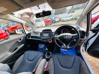 USED 2014 64 HONDA JAZZ 1.3 I-VTEC ES PLUS 5d 99 BHP Stunning Jazz With Sat Nav & Reverse Cam