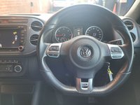 USED 2013 13 VOLKSWAGEN TIGUAN 2.0 R LINE TDI BLUEMOTION SAT NAV 5d 139 BHP 