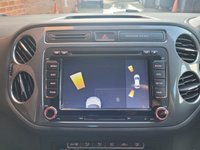 USED 2013 13 VOLKSWAGEN TIGUAN 2.0 R LINE TDI BLUEMOTION SAT NAV 5d 139 BHP 