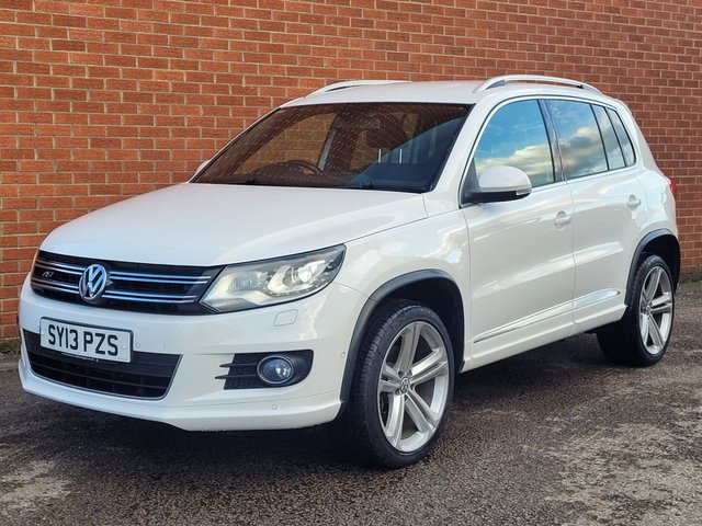 2013 13 Volkswagen Tiguan 2.0 R LINE TDI BLUEMOTION SAT NAV 5d 139 BHP