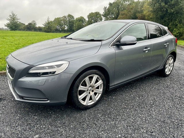 2018 18 Volvo V40 2.0 D3 INSCRIPTION 5d 148 BHP